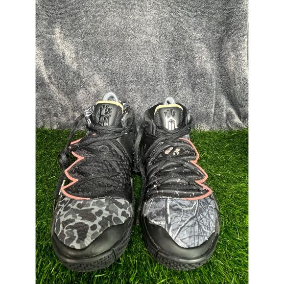 Nike Kyrie 5 Basketball Shoes Men’s 4.5 / Women’s 6 Black Grey Eye Design - Picture 2 of 6